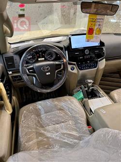 تويوتا لاندكروزر